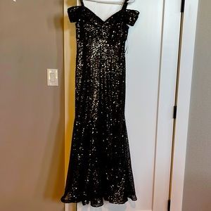 R&M Richards Off The Shoulder Shimmery Gown. Black with gold sequins. Size 6P.